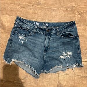 Denim distressed shorts